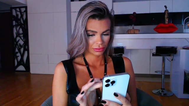 Gallery image thumbnail from D_y_y's myfreecams stream on, 05/08/2023, 04:46 image 14 of 20