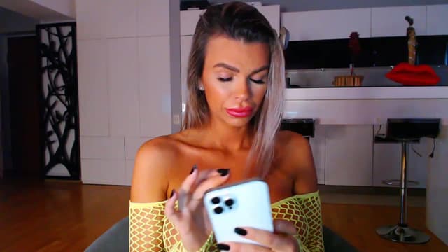 Gallery image thumbnail from D_y_y's myfreecams stream on, 05/14/2023, 04:13 image 6 of 20