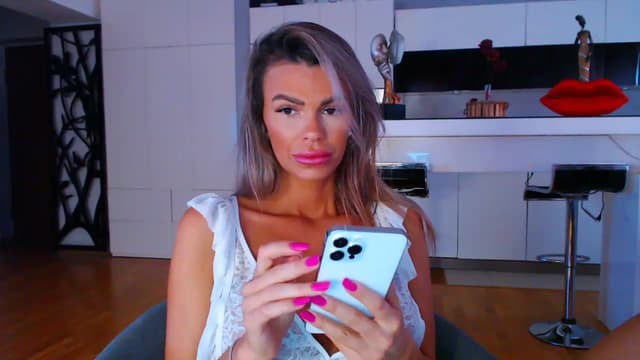 Gallery image thumbnail from D_y_y's myfreecams stream on, 05/28/2023, 04:55 image 6 of 20
