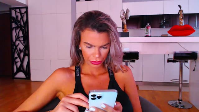 Gallery image thumbnail from D_y_y's myfreecams stream on, 06/15/2023, 04:11 image 16 of 20