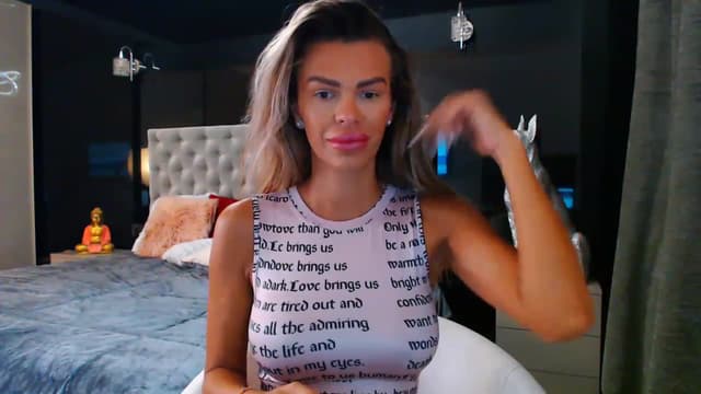 Gallery image thumbnail from D_y_y's myfreecams stream on, 07/10/2023, 04:46 image 8 of 20