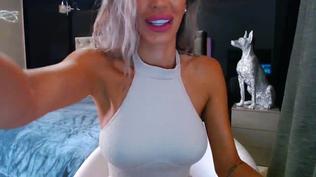Gallery image thumbnail from D_y_y's myfreecams stream on, 08/18/2023, 03:24 image 5 of 20