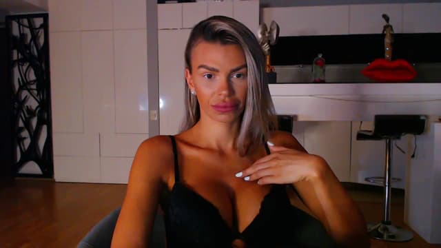 Gallery image thumbnail from D_y_y's myfreecams stream on, 09/08/2023, 04:41 image 3 of 20
