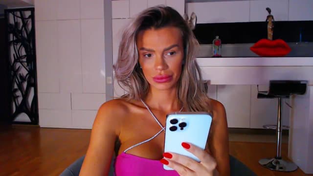 Gallery image thumbnail from D_y_y's myfreecams stream on, 10/02/2023, 05:49 image 12 of 20