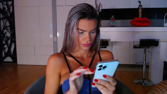 Gallery image thumbnail from D_y_y's myfreecams stream on, 10/04/2023, 05:28 image 14 of 20