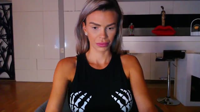 Gallery image thumbnail from D_y_y's myfreecams stream on, 10/06/2023, 03:18 image 14 of 20