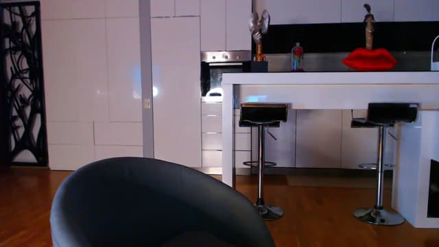 Gallery image thumbnail from D_y_y's myfreecams stream on, 10/06/2023, 03:59 image 5 of 20