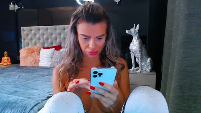 Gallery image thumbnail from D_y_y's myfreecams stream on, 10/09/2023, 05:05 image 19 of 20