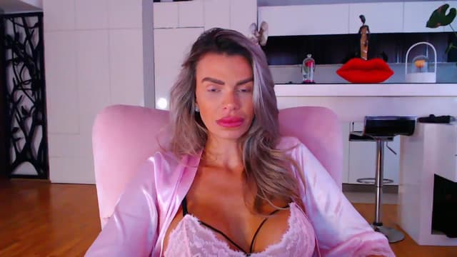 Gallery image thumbnail from D_y_y's myfreecams stream on, 10/21/2023, 05:34 image 6 of 20