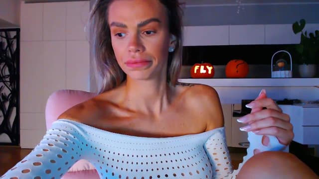Gallery image thumbnail from D_y_y's myfreecams stream on, 10/26/2023, 04:40 image 6 of 20