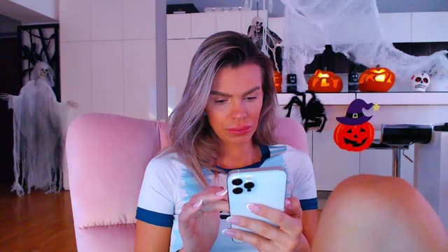 Gallery image thumbnail from D_y_y's myfreecams stream on, 10/30/2023, 05:55 image 16 of 20