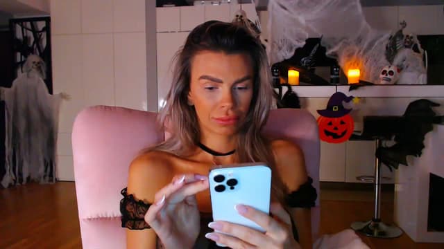 Gallery image thumbnail from D_y_y's myfreecams stream on, 10/31/2023, 04:57 image 6 of 20