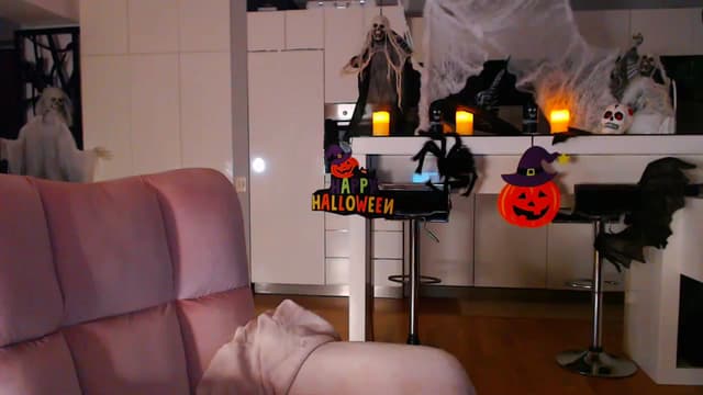 Gallery image thumbnail from D_y_y's myfreecams stream on, 10/31/2023, 04:57 image 9 of 20