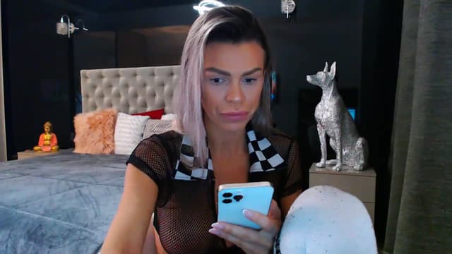 Gallery image thumbnail from D_y_y's myfreecams stream on, 11/03/2023, 03:35 image 2 of 20