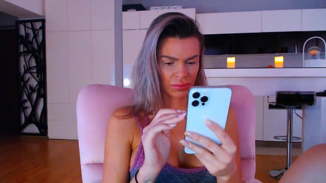 Gallery image thumbnail from D_y_y's myfreecams stream on, 11/14/2023, 06:24 image 5 of 20