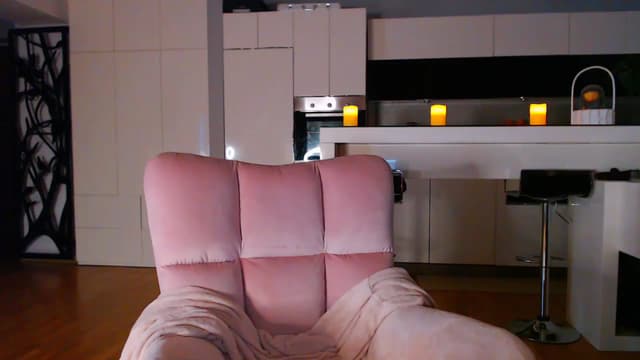 Gallery image thumbnail from D_y_y's myfreecams stream on, 11/15/2023, 04:03 image 10 of 20