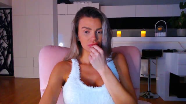 Gallery image thumbnail from D_y_y's myfreecams stream on, 11/18/2023, 05:53 image 12 of 20