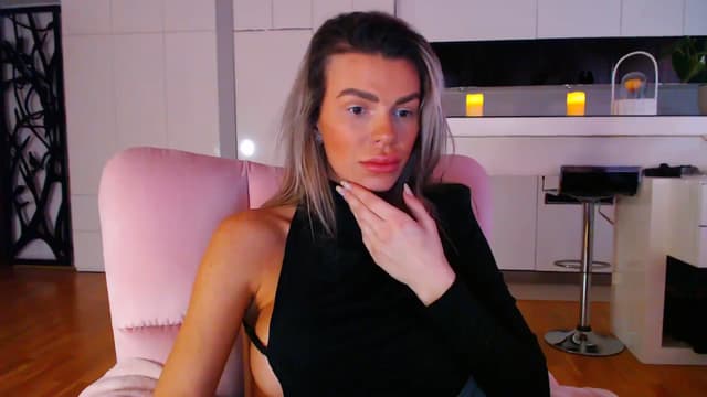 Gallery image thumbnail from D_y_y's myfreecams stream on, 11/19/2023, 05:57 image 20 of 20