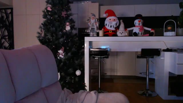 Gallery image thumbnail from D_y_y's myfreecams stream on, 12/11/2023, 06:58 image 8 of 20