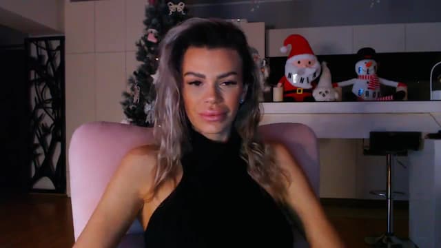 Gallery image thumbnail from D_y_y's myfreecams stream on, 12/17/2023, 06:14 image 3 of 20