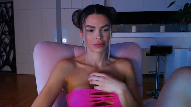 Gallery image thumbnail from D_y_y's myfreecams stream on, 01/29/2024, 06:14 image 16 of 20