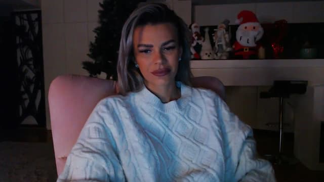 Gallery image thumbnail from D_y_y's myfreecams stream on, 12/17/2024, 05:58 image 5 of 20