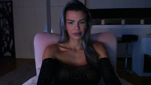 Gallery image thumbnail from D_y_y's myfreecams stream on, 01/11/2025, 06:24 image 5 of 20
