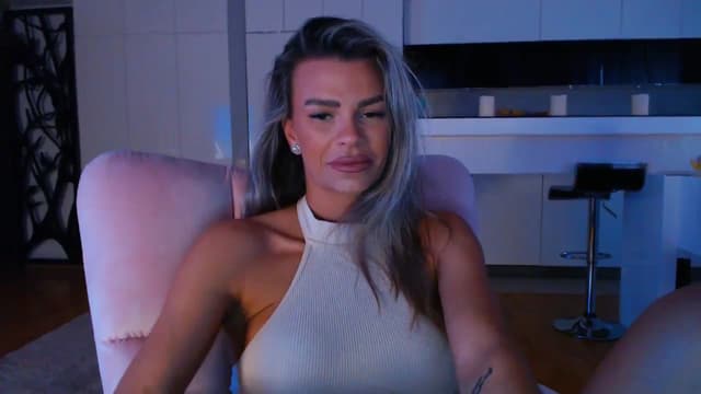 Gallery image thumbnail from D_y_y's myfreecams stream on, 02/25/2025, 05:26 image 18 of 20