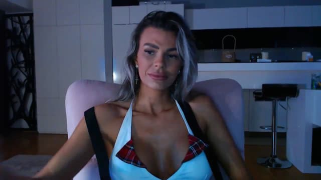 Gallery image thumbnail from D_y_y's myfreecams stream on, 04/01/2025, 04:50 image 13 of 20
