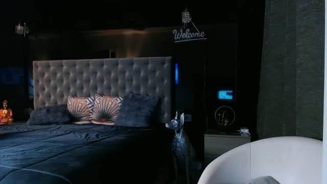 Gallery image thumbnail from D_y_y's myfreecams stream on, 07/25/2025, 05:06 image 3 of 20