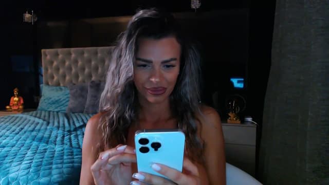 Gallery image thumbnail from D_y_y's myfreecams stream on, 09/06/2025, 04:56 image 16 of 20