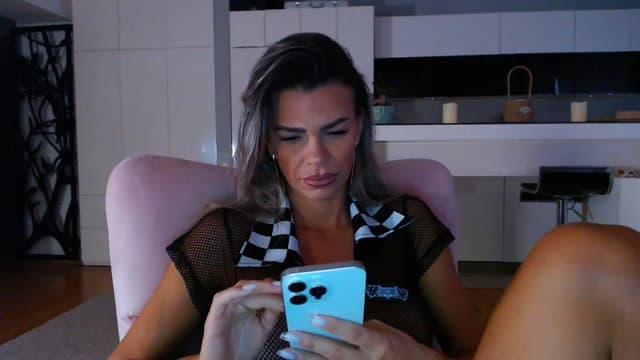 Gallery image thumbnail from D_y_y's myfreecams stream on, 09/25/2025, 05:27 image 10 of 20