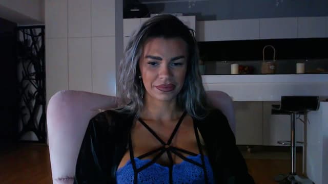 Gallery image thumbnail from D_y_y's myfreecams stream on, 10/02/2025, 04:54 image 12 of 20
