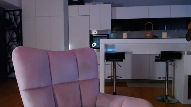 Gallery image thumbnail from D_y_y's myfreecams stream on, 10/20/2025, 05:08 image 16 of 20
