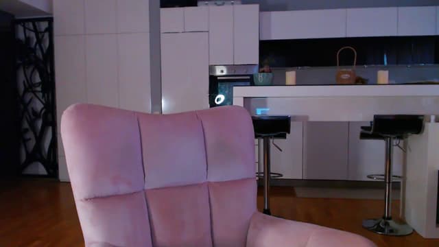 Gallery image thumbnail from D_y_y's myfreecams stream on, 10/20/2025, 05:08 image 17 of 20