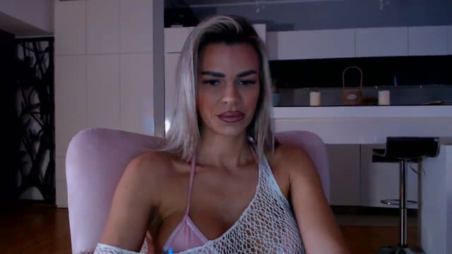 Gallery image thumbnail from D_y_y's myfreecams stream on, 11/16/2025, 06:29 image 12 of 20
