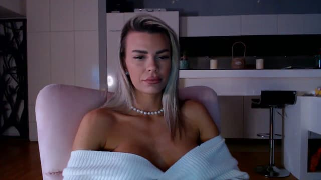 Gallery image thumbnail from D_y_y's myfreecams stream on, 11/28/2025, 05:17 image 9 of 20