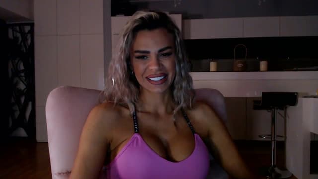 Gallery image thumbnail from D_y_y's myfreecams stream on, 12/06/2025, 05:39 image 10 of 20
