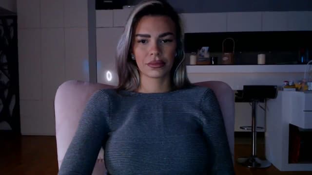 Gallery image thumbnail from D_y_y's myfreecams stream on, 12/17/2025, 06:20 image 8 of 20