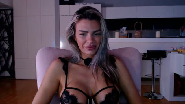 Gallery image thumbnail from D_y_y's myfreecams stream on, 12/19/2025, 06:02 image 19 of 20