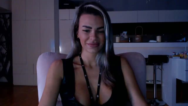Gallery image thumbnail from D_y_y's myfreecams stream on, 12/22/2025, 06:23 image 1 of 20