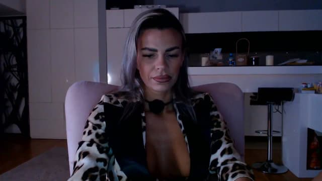Gallery image thumbnail from D_y_y's myfreecams stream on, 01/27/2026, 06:14 image 18 of 20