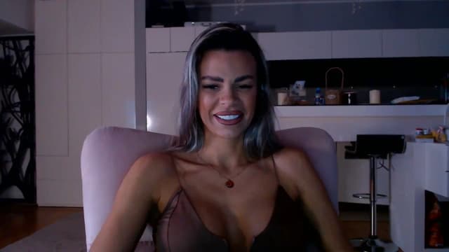 Gallery image thumbnail from D_y_y's myfreecams stream on, 01/30/2026, 06:00 image 18 of 20