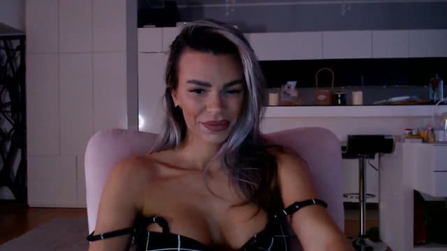 Gallery image thumbnail from D_y_y's myfreecams stream on, 02/04/2026, 06:40 image 13 of 20