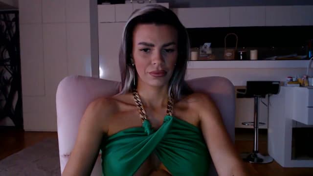 Gallery image thumbnail from D_y_y's myfreecams stream on, 02/06/2026, 05:58 image 13 of 20