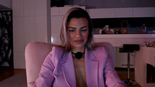 Gallery image thumbnail from D_y_y's myfreecams stream on, 02/14/2026, 06:02 image 19 of 20