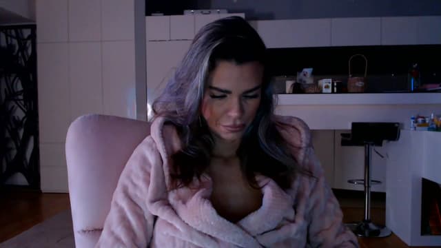 Gallery image thumbnail from D_y_y's myfreecams stream on, 03/17/2026, 04:37 image 7 of 20