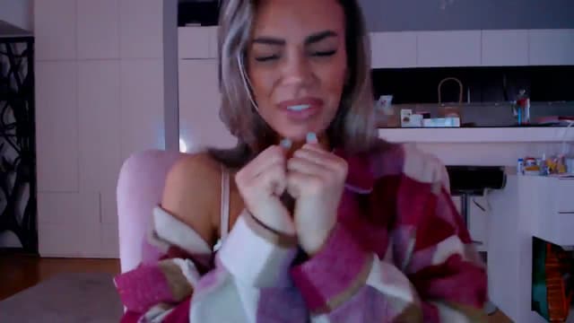 Gallery image thumbnail from D_y_y's myfreecams stream on, 03/26/2026, 05:02 image 13 of 20
