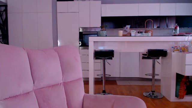 Gallery image thumbnail from D_y_y's myfreecams stream on, 04/07/2026, 05:04 image 14 of 20