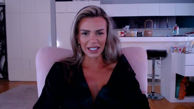 Gallery image thumbnail from D_y_y's myfreecams stream on, 04/24/2026, 05:49 image 3 of 20